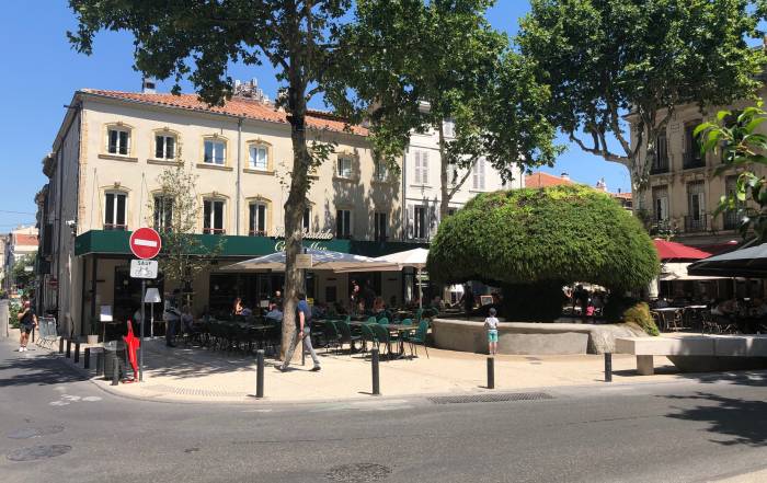 Le Bouche &agrave; Oreille
