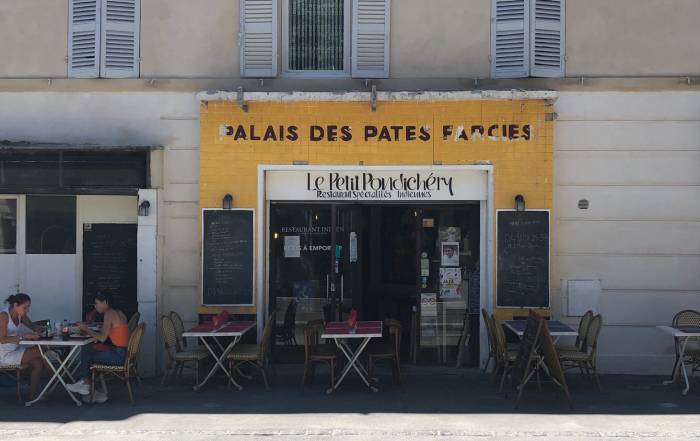Le Bouche &agrave; Oreille