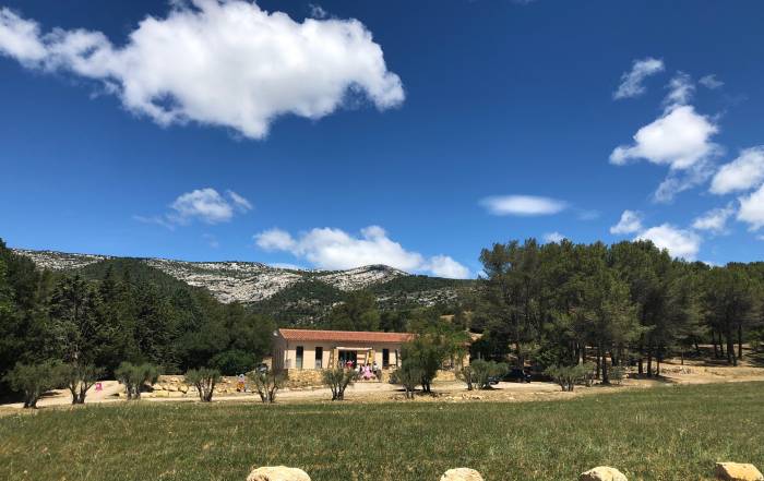 Le Bouche à Oreille