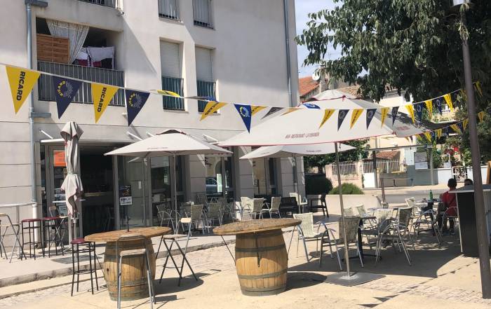 Le Bouche &agrave; Oreille