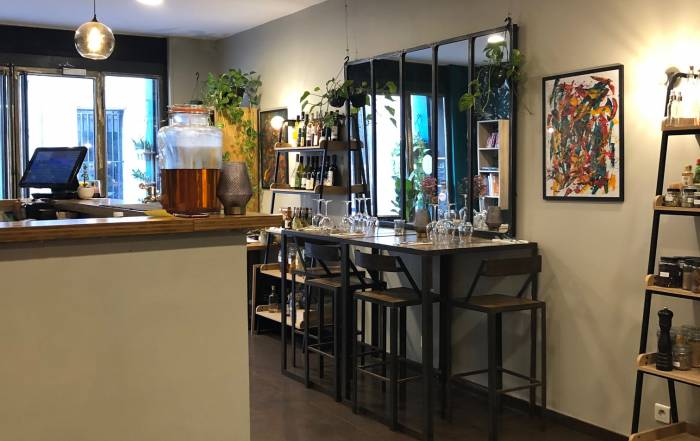 Le Bouche à Oreille