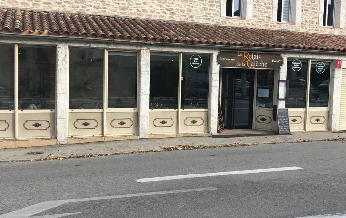 Le Bouche à Oreille