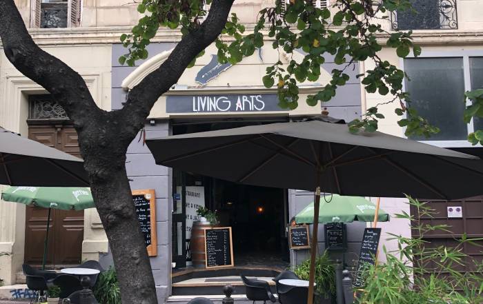 Le Bouche &agrave; Oreille