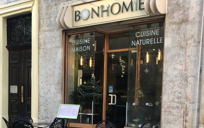 Le Bouche &agrave; Oreille