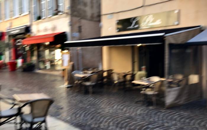 Le Bouche &agrave; Oreille