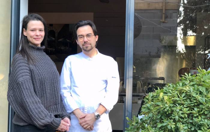 Le Bouche à Oreille