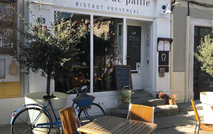 Le Bouche à Oreille