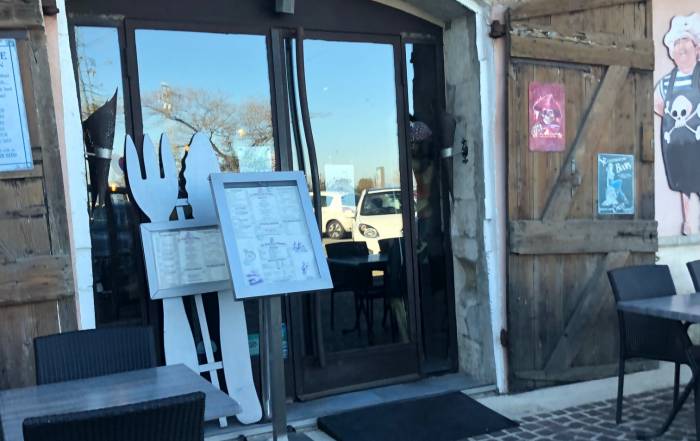 Le Bouche &agrave; Oreille