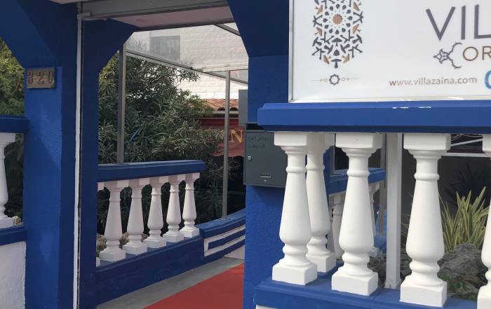 Le Bouche à Oreille