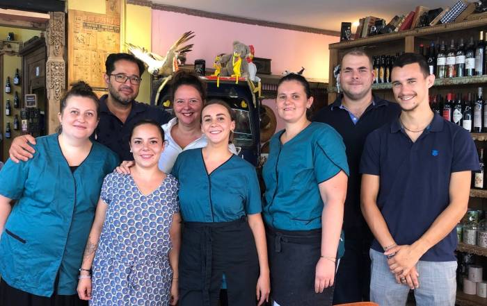 Le Bouche &agrave; Oreille