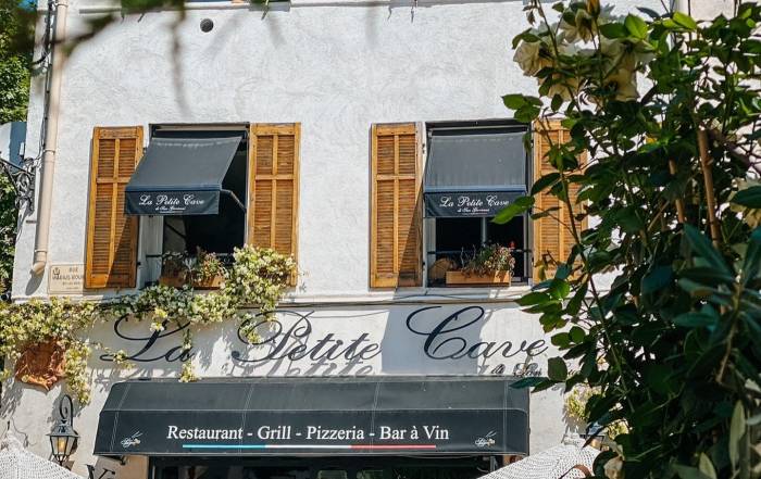 Le Bouche &agrave; Oreille