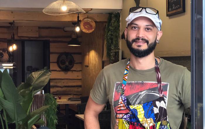 Le Bouche &agrave; Oreille