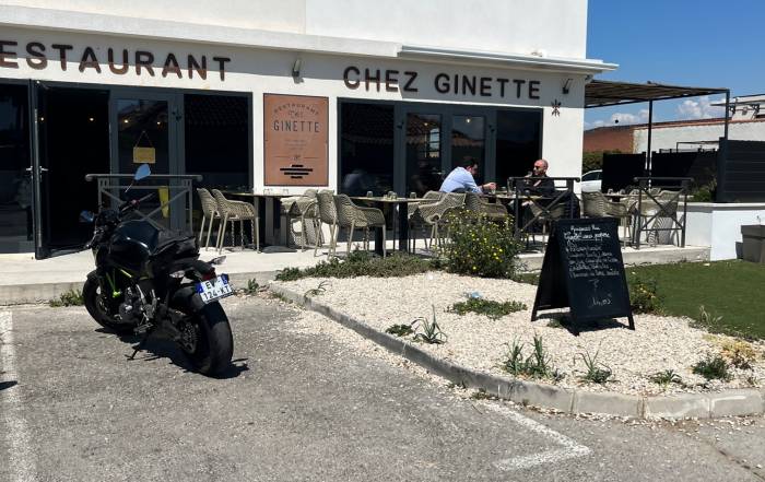 Le Bouche &agrave; Oreille