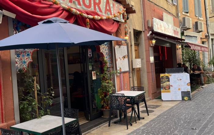 Le Bouche &agrave; Oreille