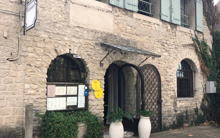 Le Bouche &agrave; Oreille