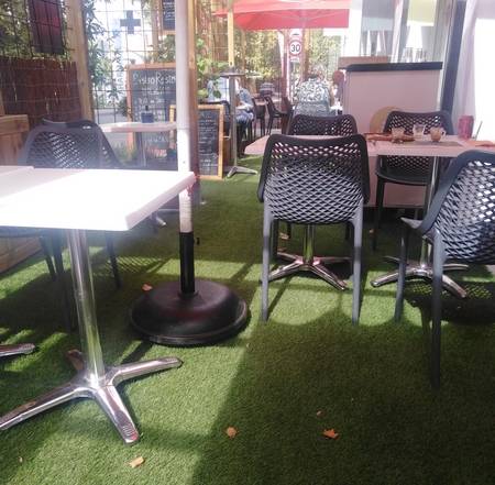 Le Bouche &agrave; Oreille