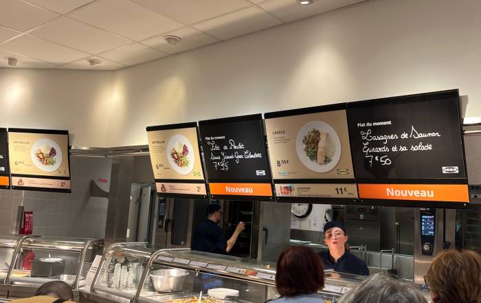 Le Bouche &agrave; Oreille