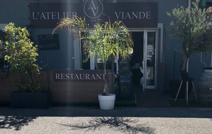 Le Bouche &agrave; Oreille