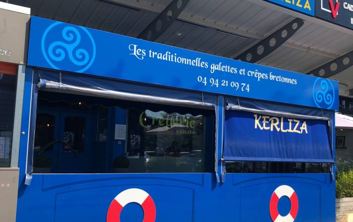 Le Bouche &agrave; Oreille