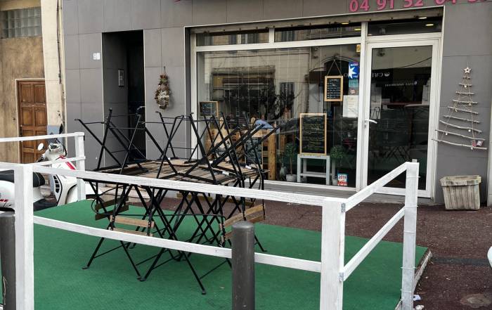 Le Bouche &agrave; Oreille