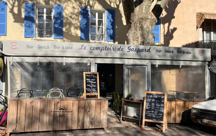 Le Bouche &agrave; Oreille