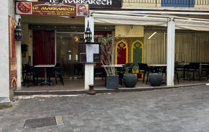 Le Bouche &agrave; Oreille