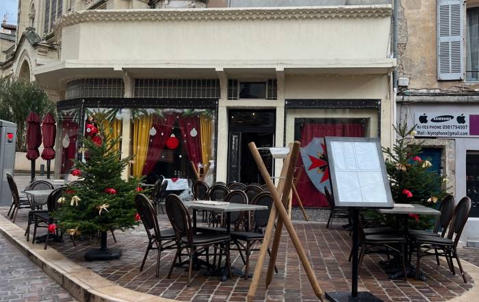 Le Bouche &agrave; Oreille