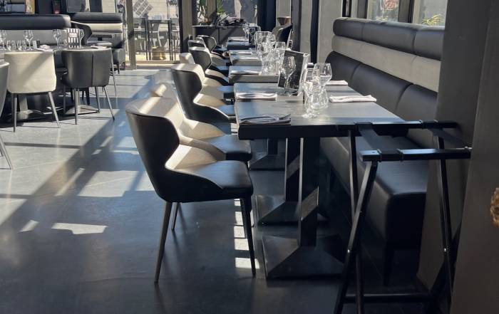 Le Bouche &agrave; Oreille