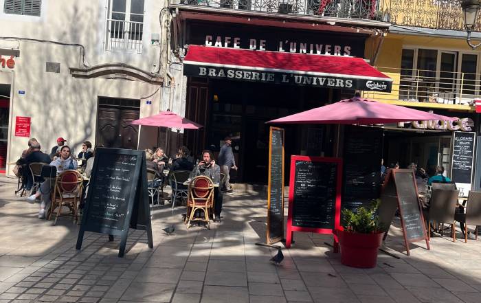 Le Bouche &agrave; Oreille