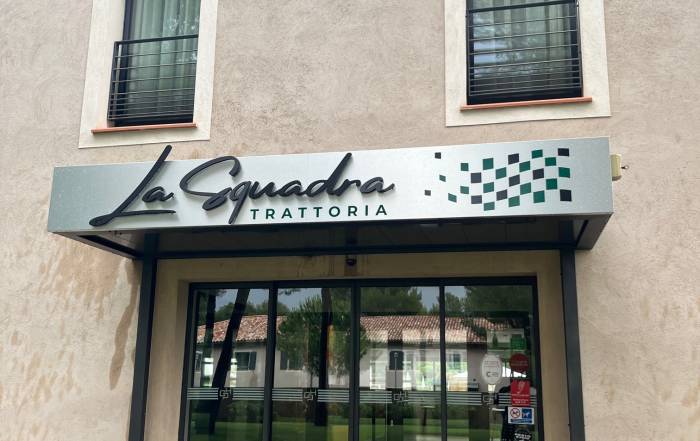 Le Bouche &agrave; Oreille