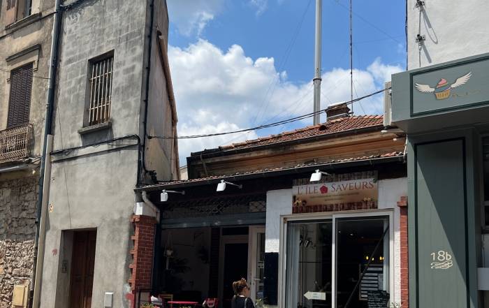 Le Bouche &agrave; Oreille