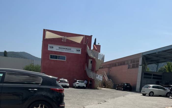 Le Bouche &agrave; Oreille