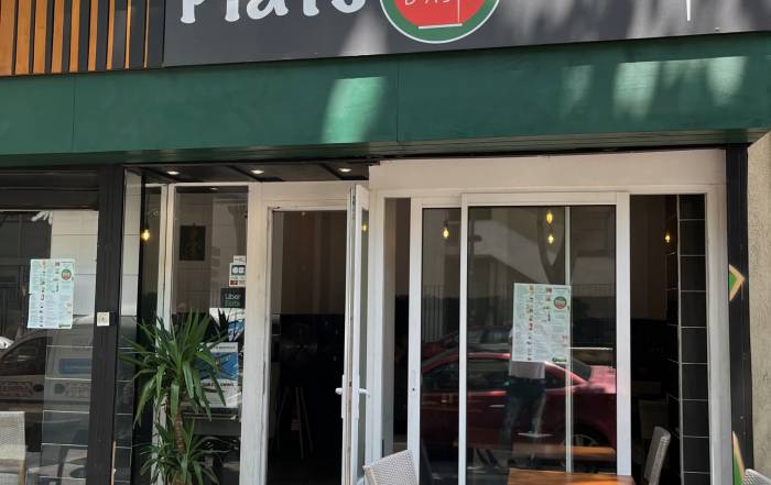 Le Bouche &agrave; Oreille