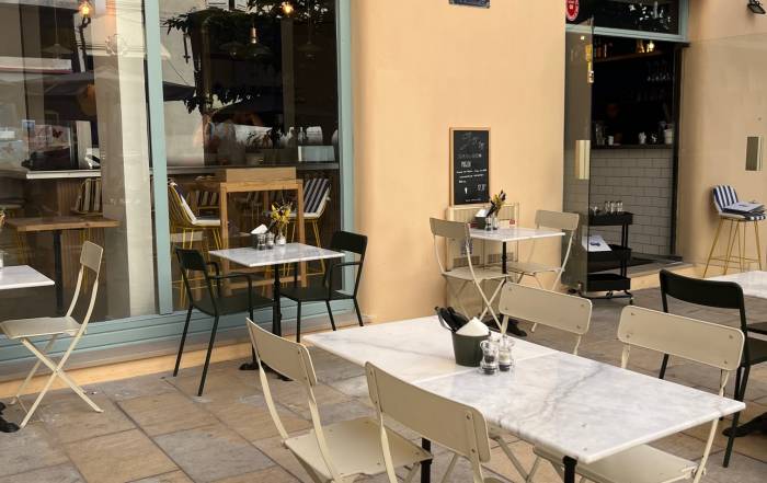 Le Bouche &agrave; Oreille