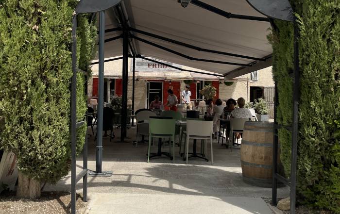 Le Bouche &agrave; Oreille