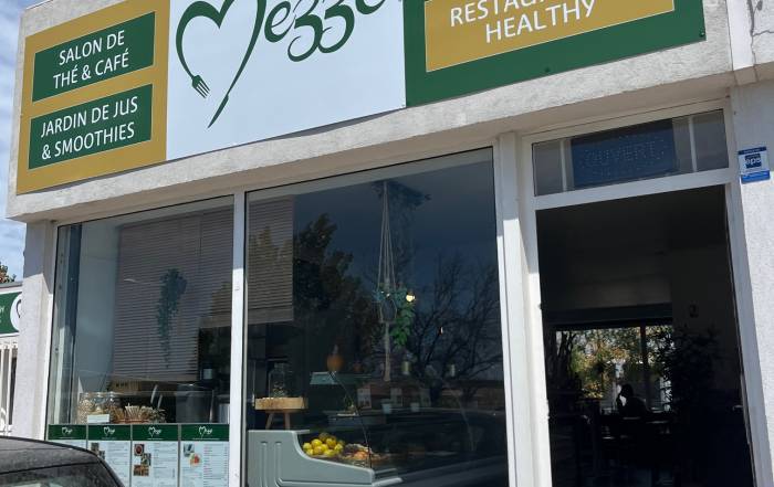 Le Bouche &agrave; Oreille