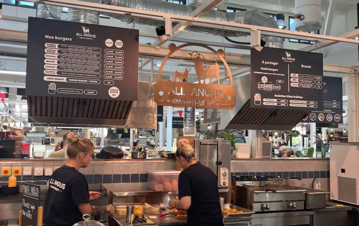 Le Bouche à Oreille